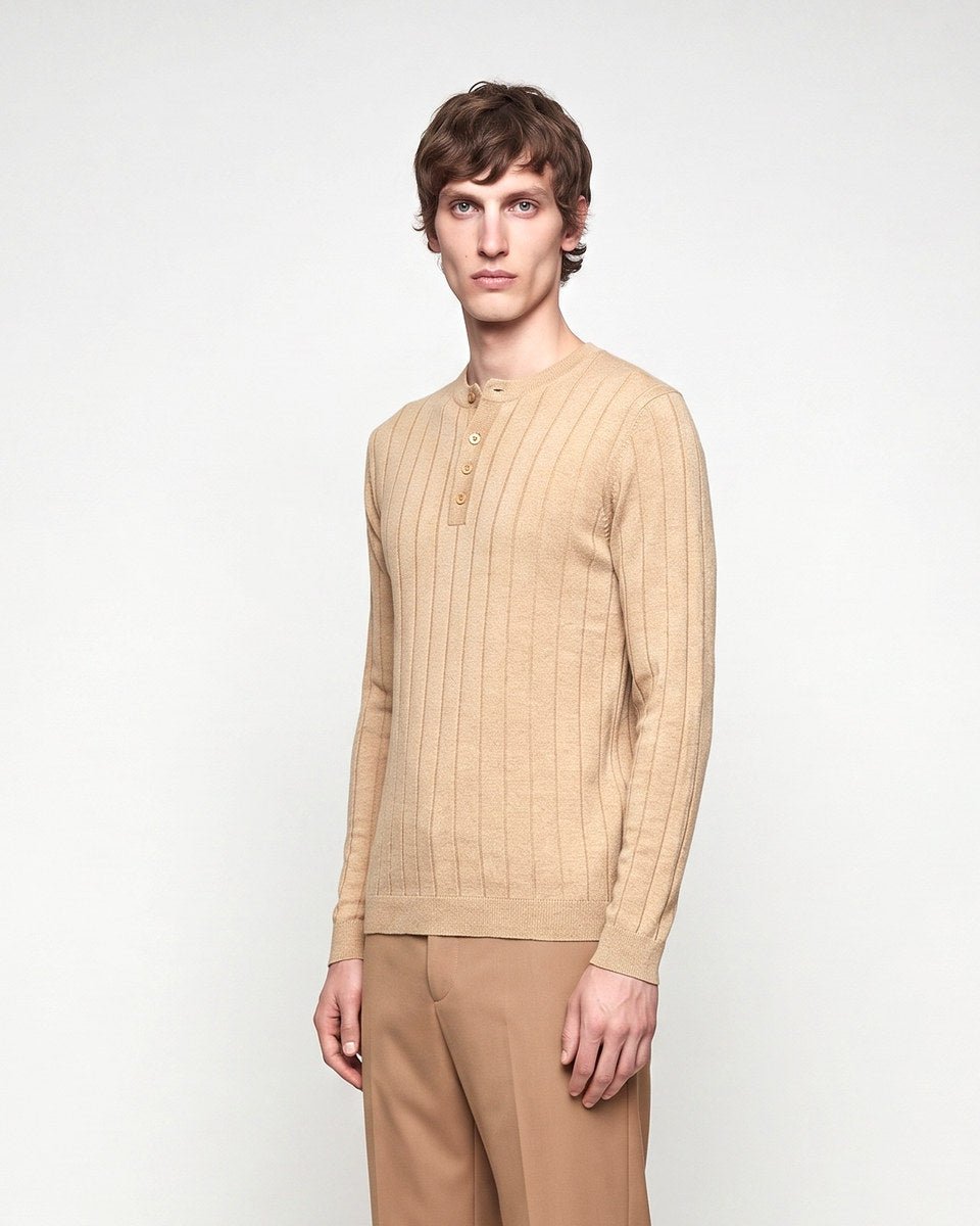 HENLEY KNIT LONG SLEEVE SAND x - Benevierre