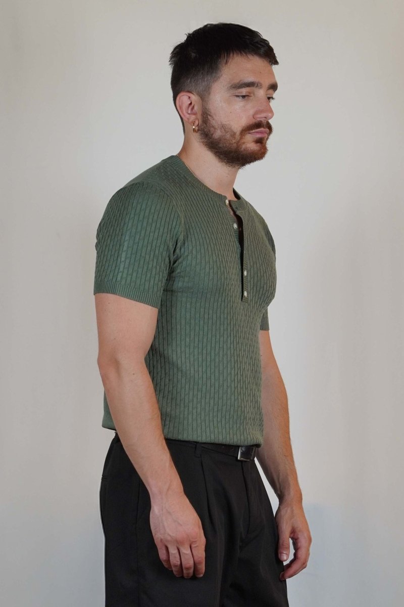 T - SHIRT IN MAGLIA COLLO SERAFINO VERDE - Benevierre