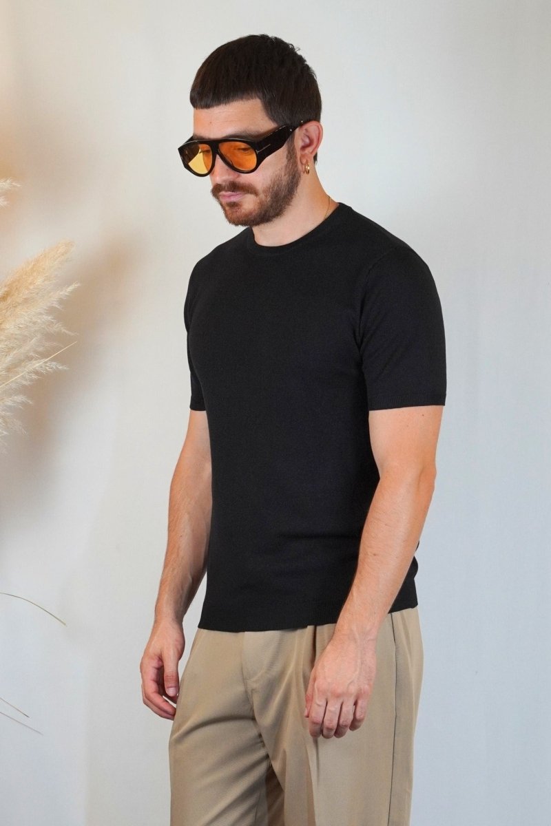T - SHIRT IN MAGLIA NERA - Benevierre
